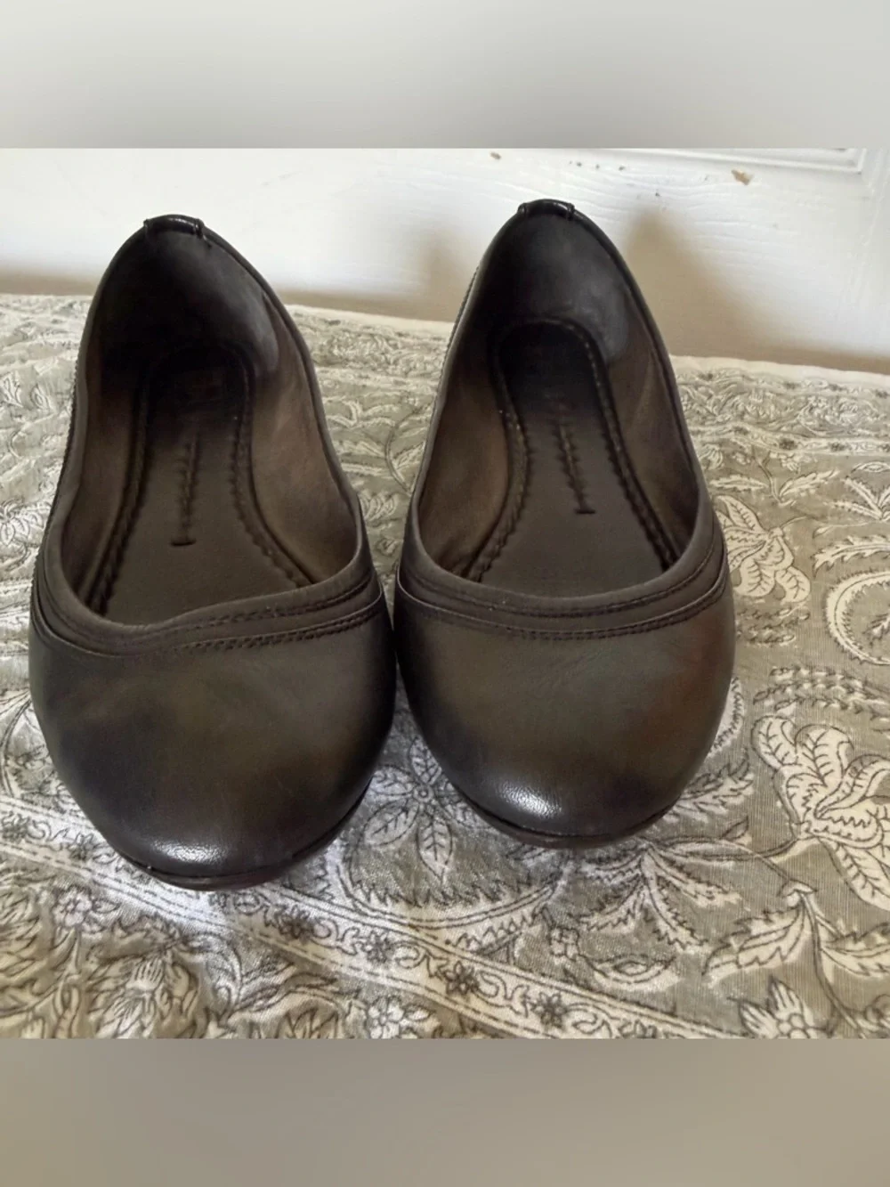 Frye Black Leather Ballet Flats Shoes 37 - Picture 12 of 12